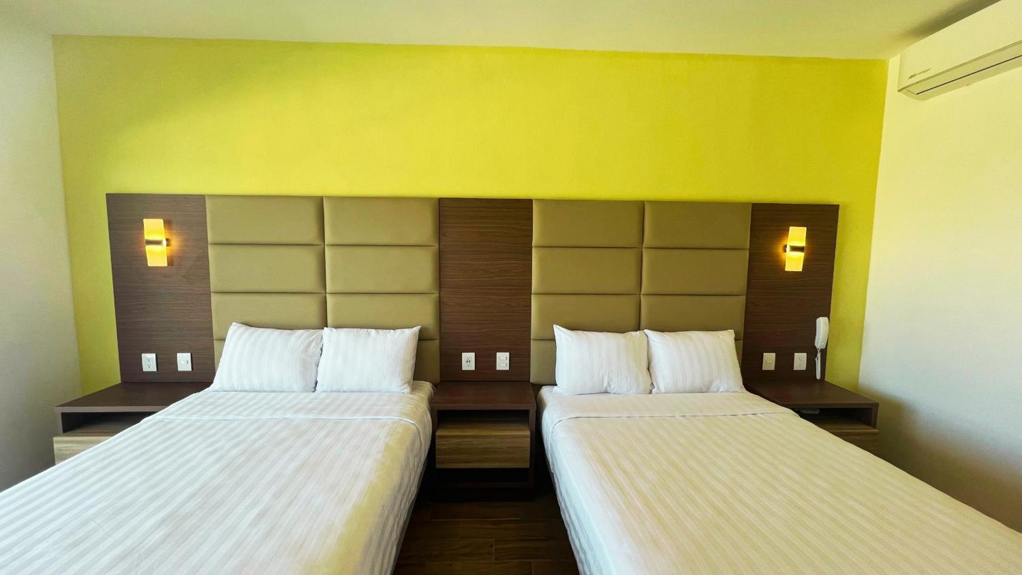 Hotel Mama Dolores 多洛雷斯-伊达尔戈 外观 照片